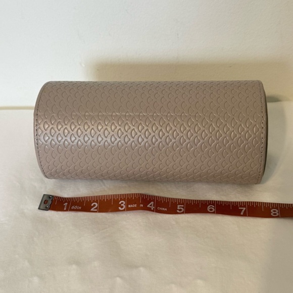 Vlando Travel Jewelry Organizer Roll Leather Case 3 Sections - Picture 8 of 10